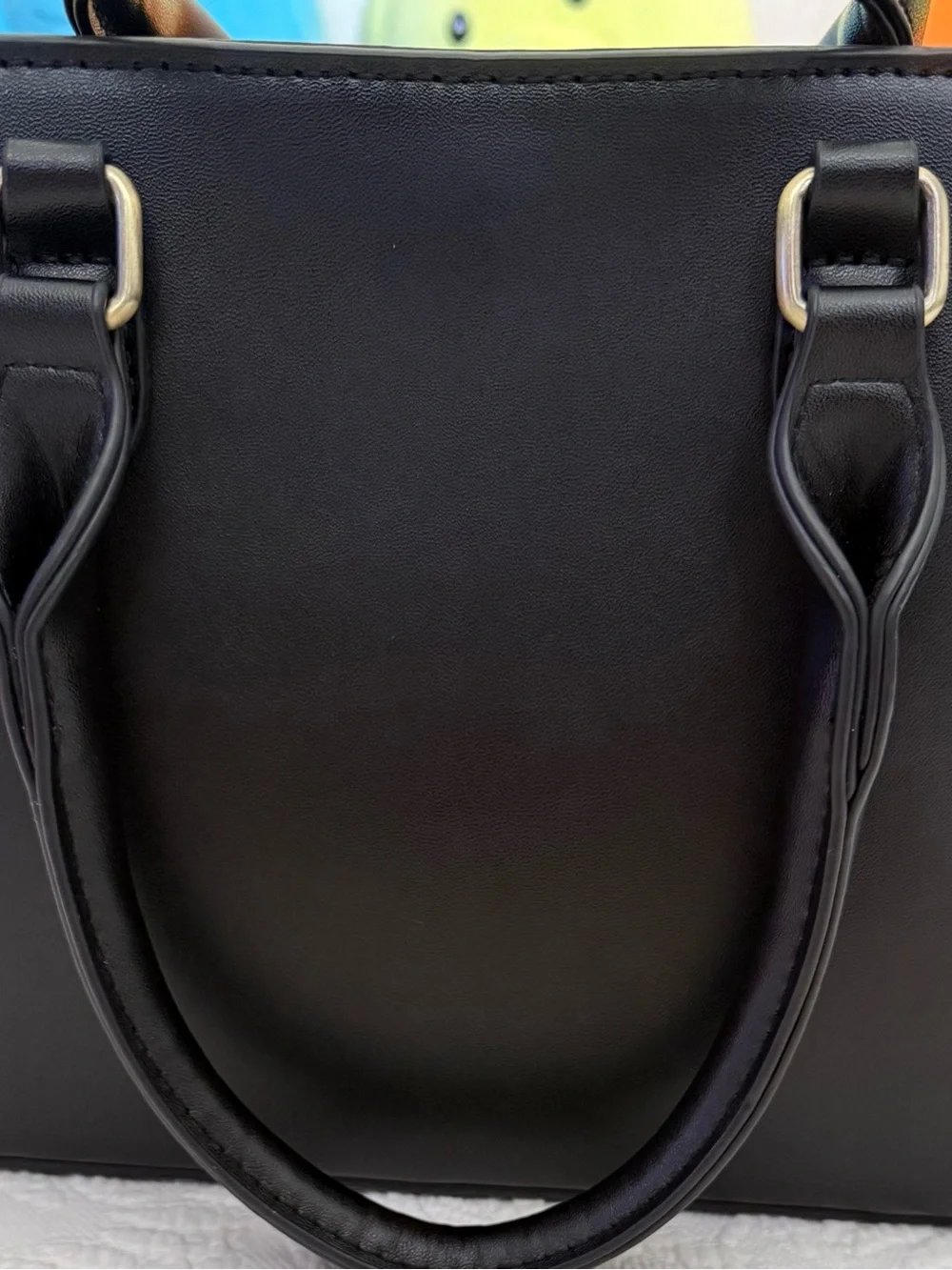 LE Bags sophisticated black